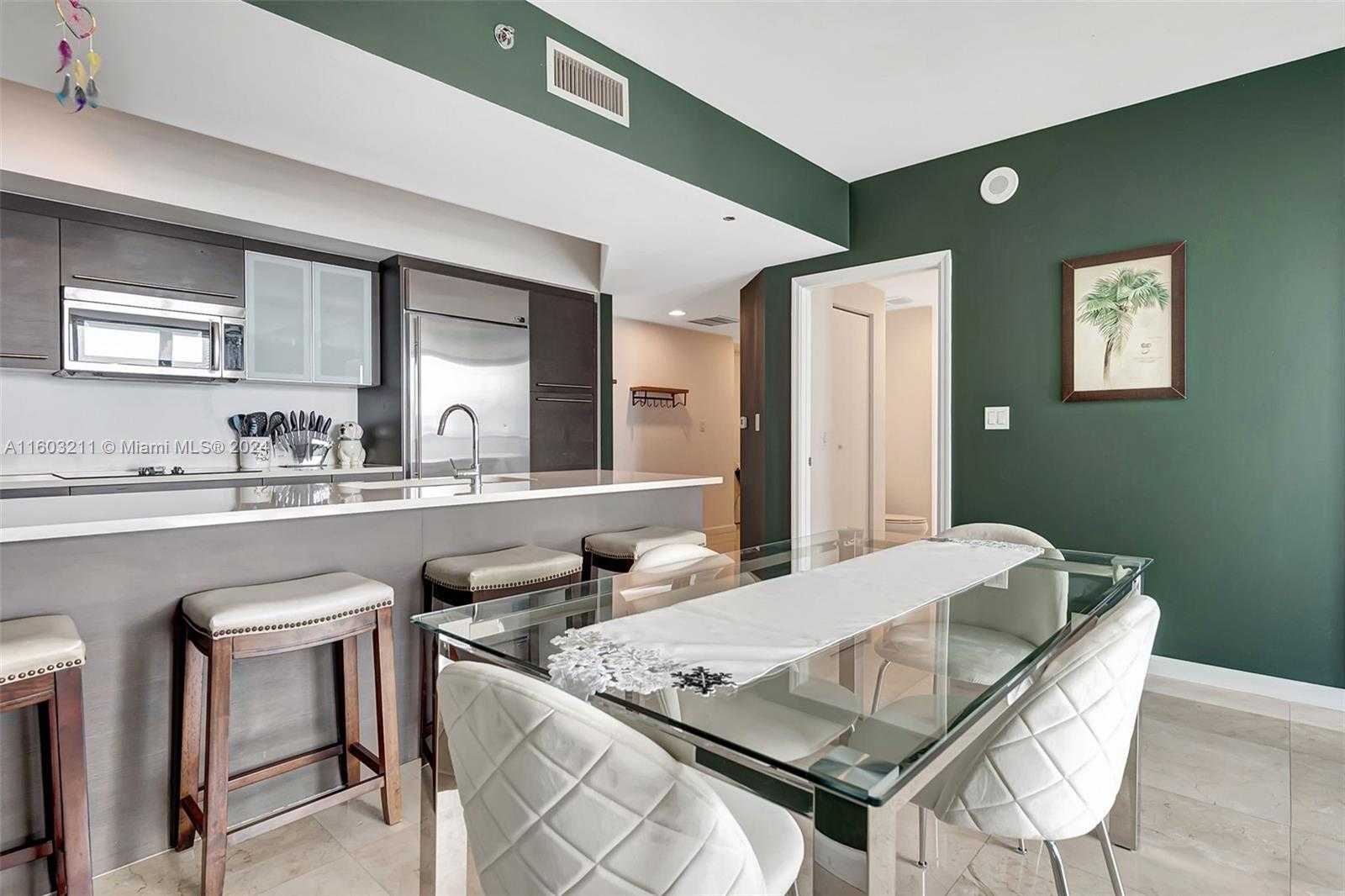 Small Image of 55 SOUTH EAST 6TH ST #3903, Miami Number 17