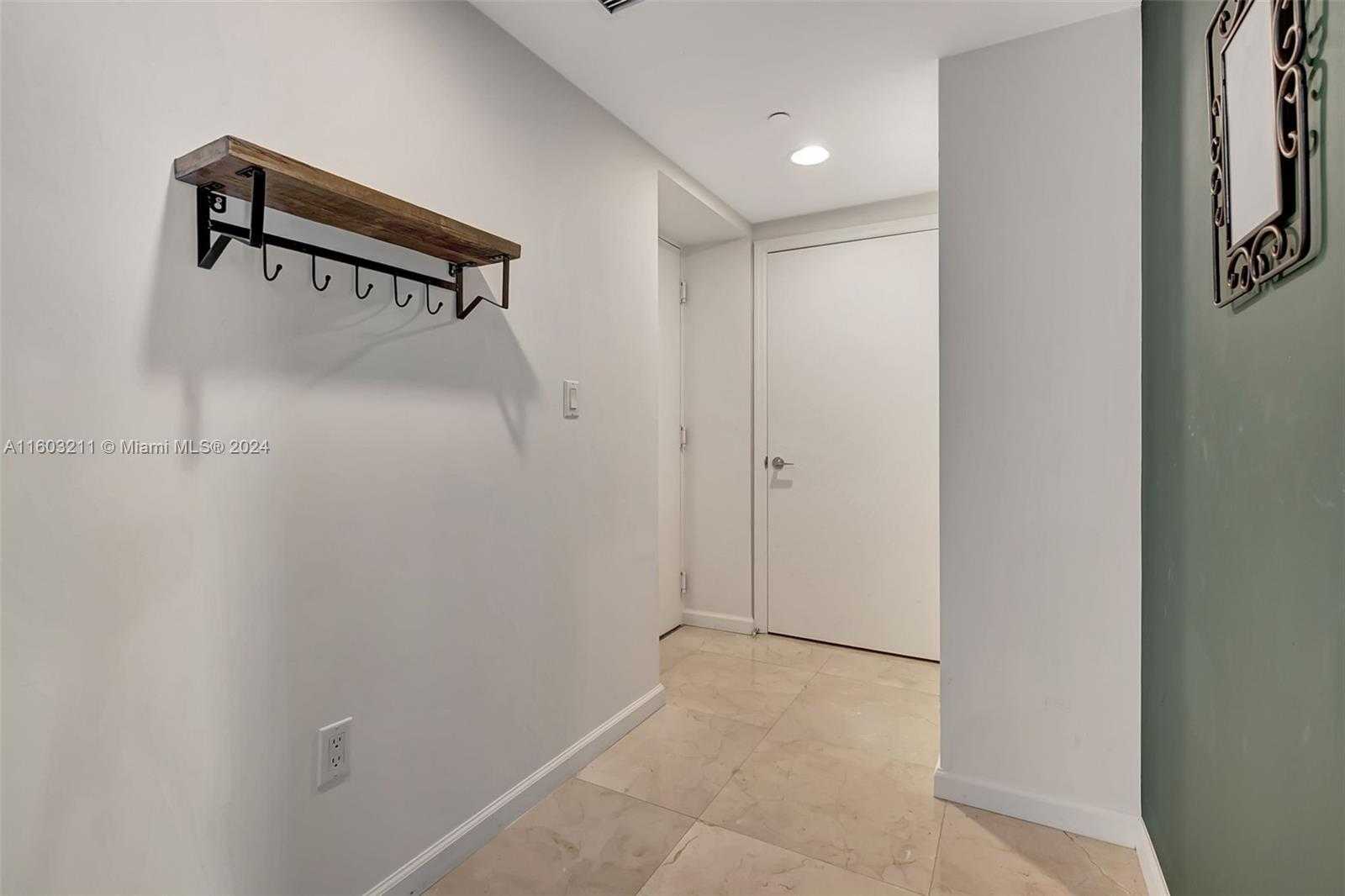 Small Image of 55 SOUTH EAST 6TH ST #3903, Miami Number 22
