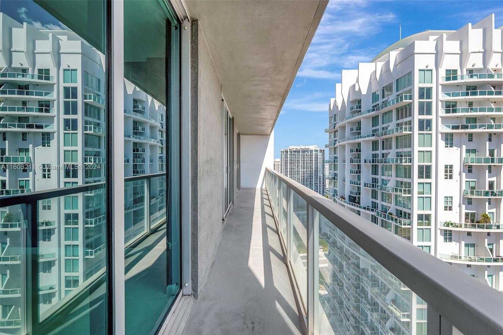 Small Image of 55 SOUTH EAST 6TH ST #3903, Miami Number 25