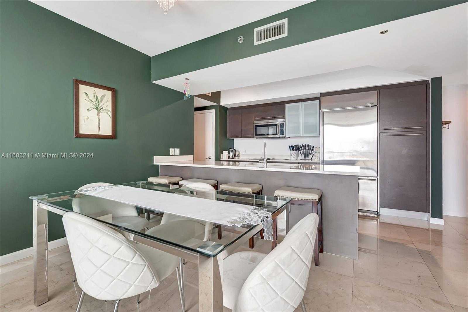 Small Image of 55 SOUTH EAST 6TH ST #3903, Miami Number 5