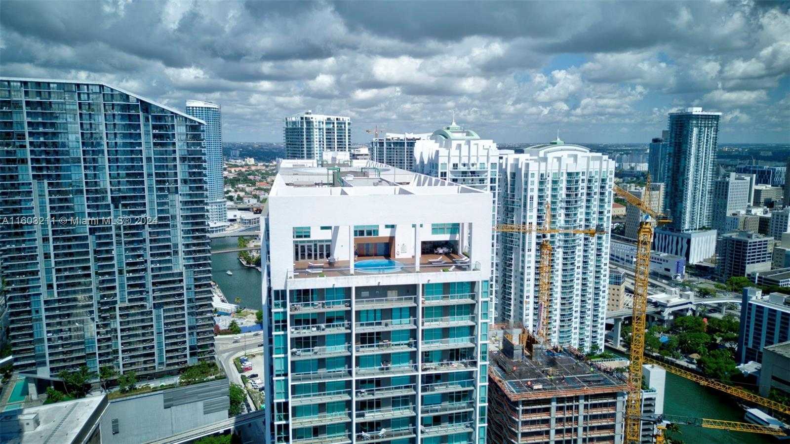 Small Image of 55 SOUTH EAST 6TH ST #3903, Miami Number 50