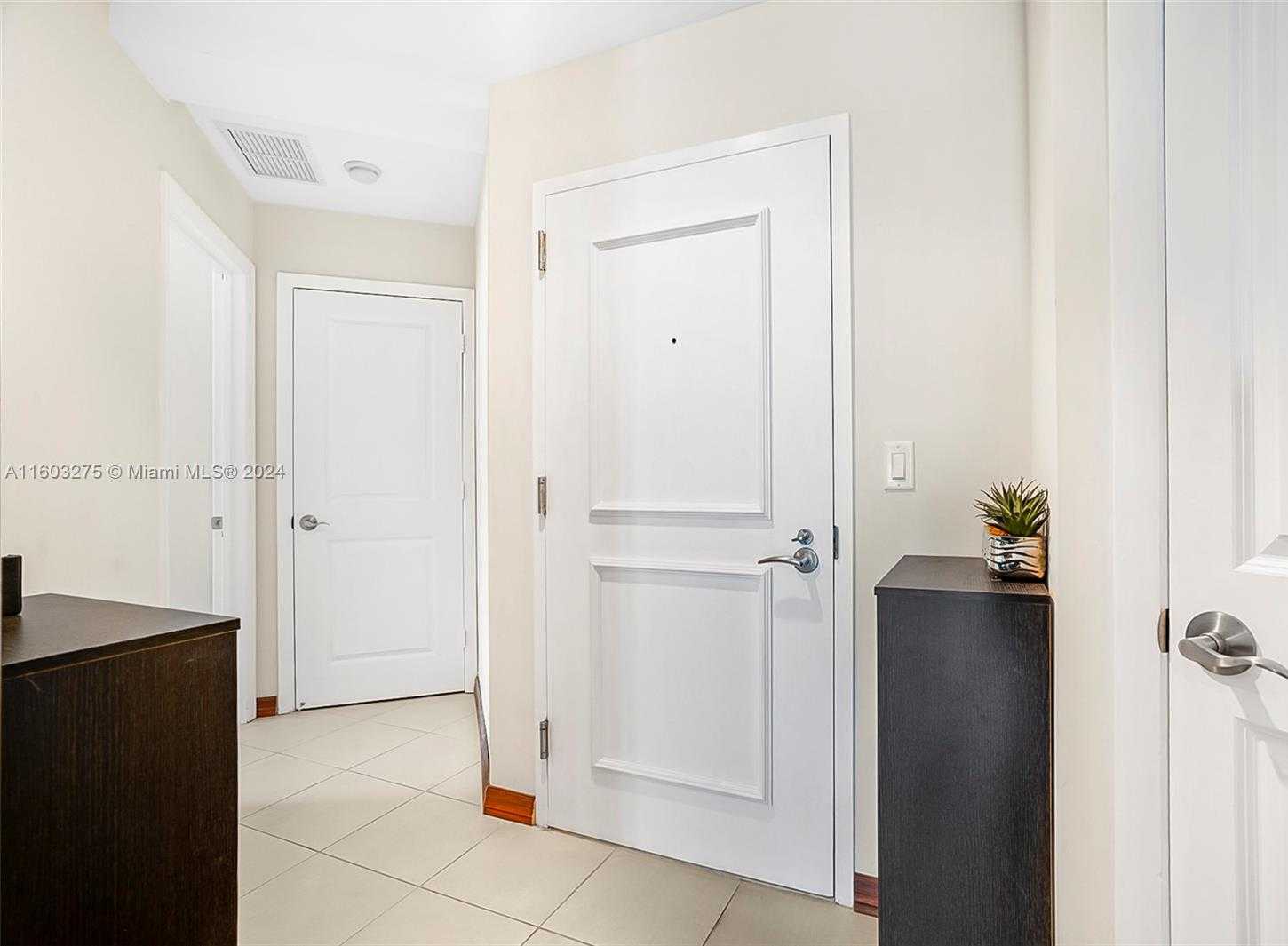 Small Image of 1945 SOUTH OCEAN DR #901, Hallandale Beach Number 17