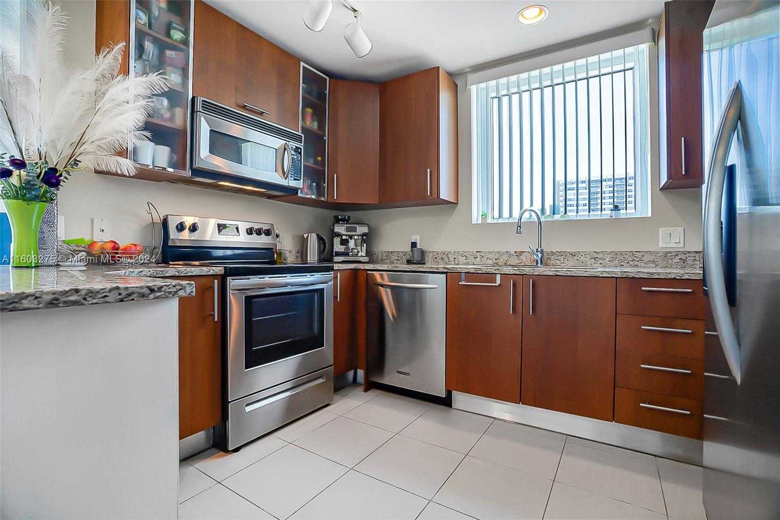 Small Image of 1945 SOUTH OCEAN DR #901, Hallandale Beach Number 21
