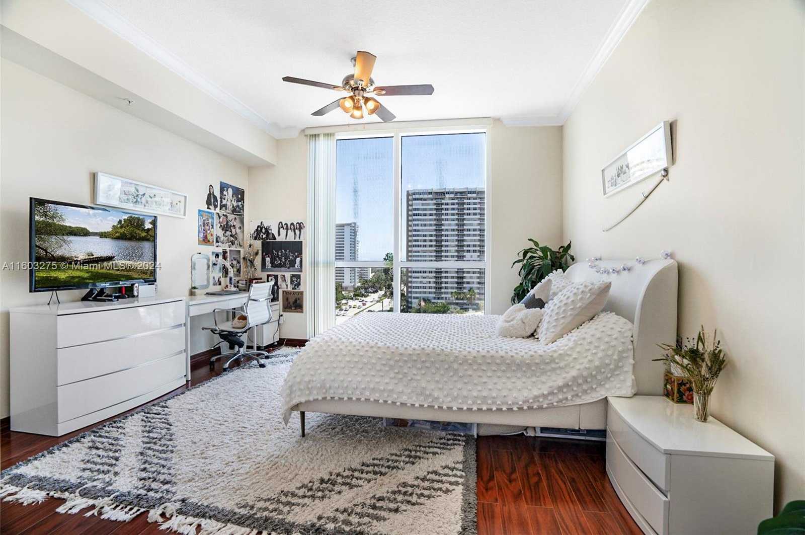 Small Image of 1945 SOUTH OCEAN DR #901, Hallandale Beach Number 31