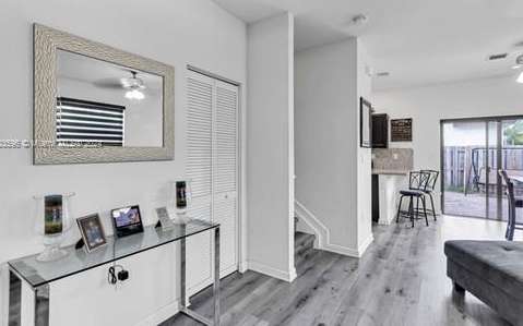 Small Image of 104 SOUTH EAST 34 TERRACE #104, Homestead Number 12