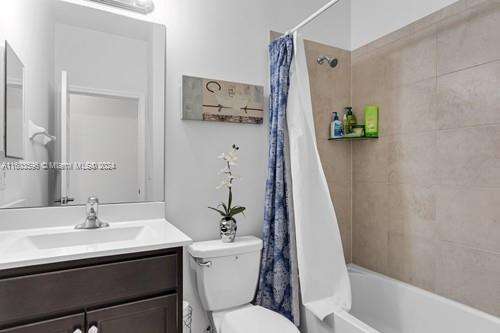 Small Image of 104 SOUTH EAST 34 TERRACE #104, Homestead Number 20