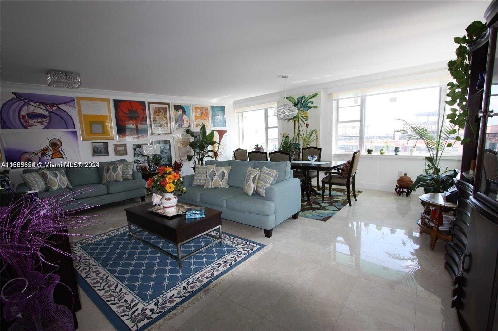Small Image of 5255 #15B, Miami Beach Number 2