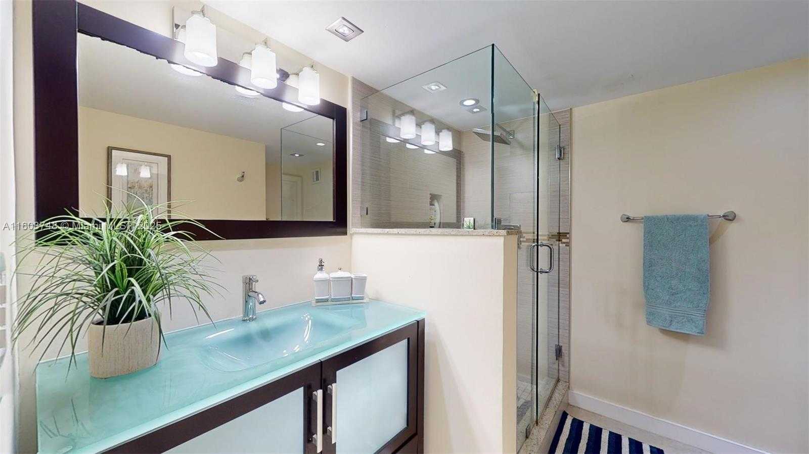Small Image of 1912 SOUTH OCEAN DR #12C, Hallandale Beach Number 32