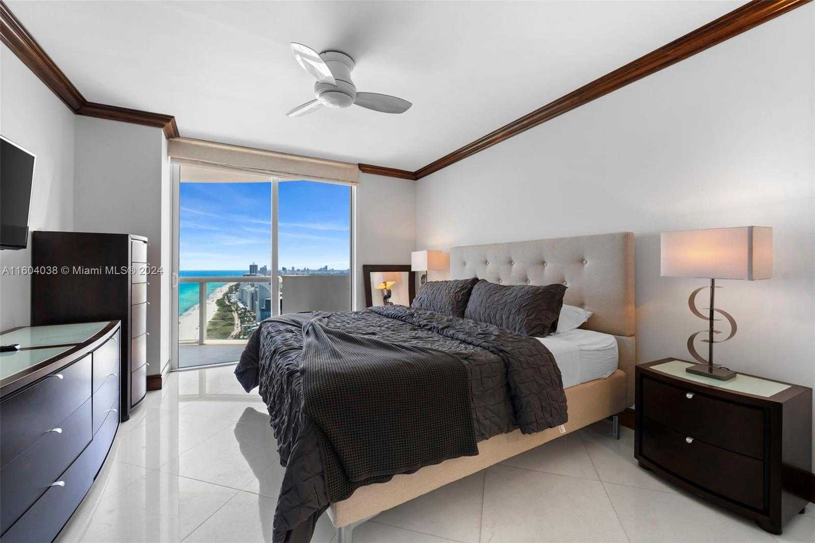 Small Image of 6365 COLLINS AVE #3904, Miami Beach Number 15