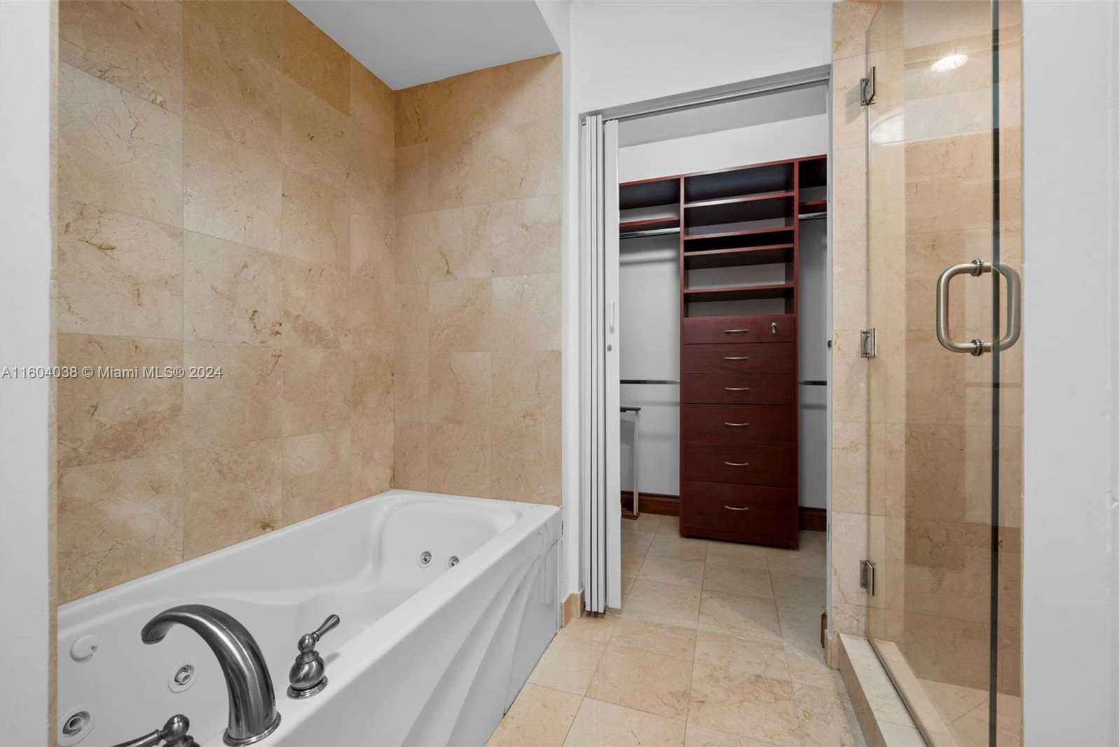 Small Image of 6365 COLLINS AVE #3904, Miami Beach Number 19