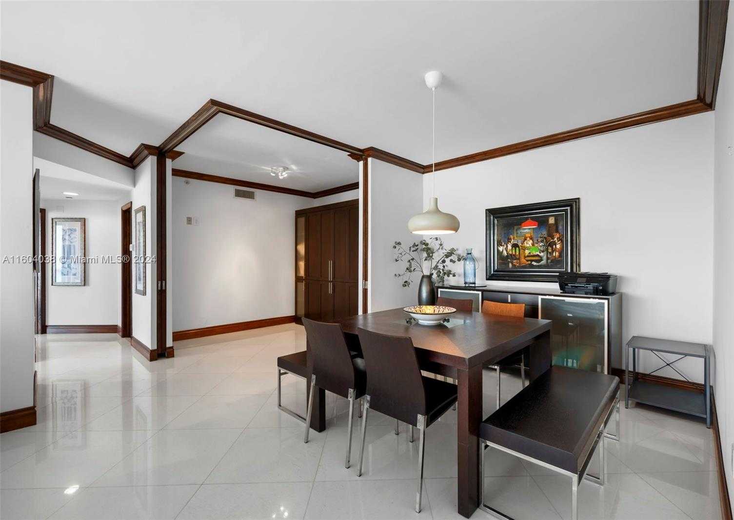 Small Image of 6365 COLLINS AVE #3904, Miami Beach Number 21