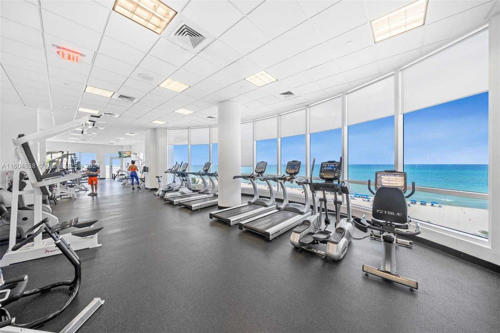 Small Image of 6365 COLLINS AVE #3904, Miami Beach Number 30