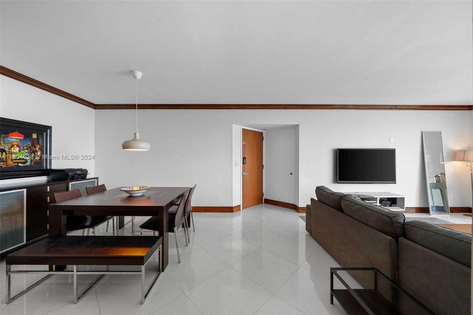 Small Image of 6365 COLLINS AVE #3904, Miami Beach Number 5