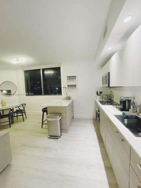 Small Image of 121 NORTH EAST 34TH ST #1409, Miami Number 5