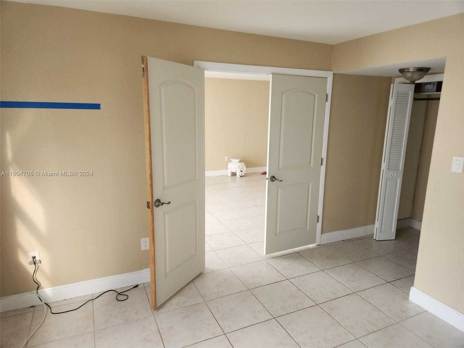 Small Image of 18071 BISCAYNE BLVD #602, Aventura Number 16