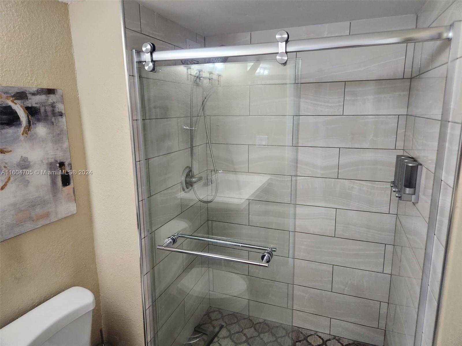 Small Image of 18071 BISCAYNE BLVD #602, Aventura Number 18