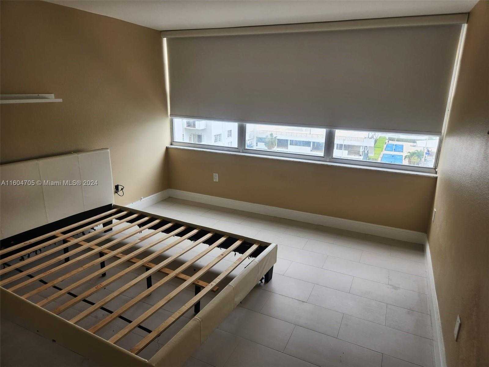 Small Image of 18071 BISCAYNE BLVD #602, Aventura Number 21