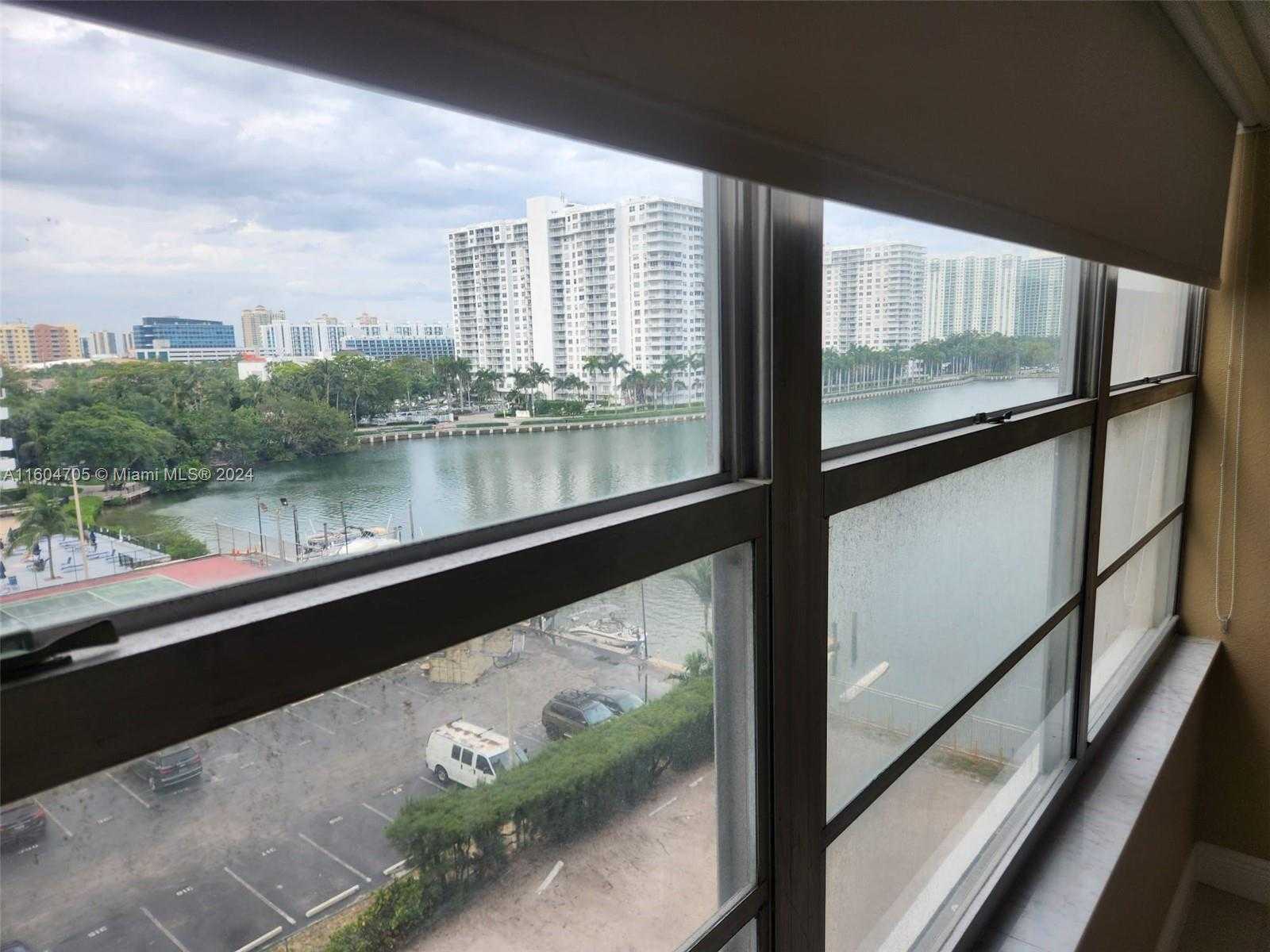 Small Image of 18071 BISCAYNE BLVD #602, Aventura Number 22
