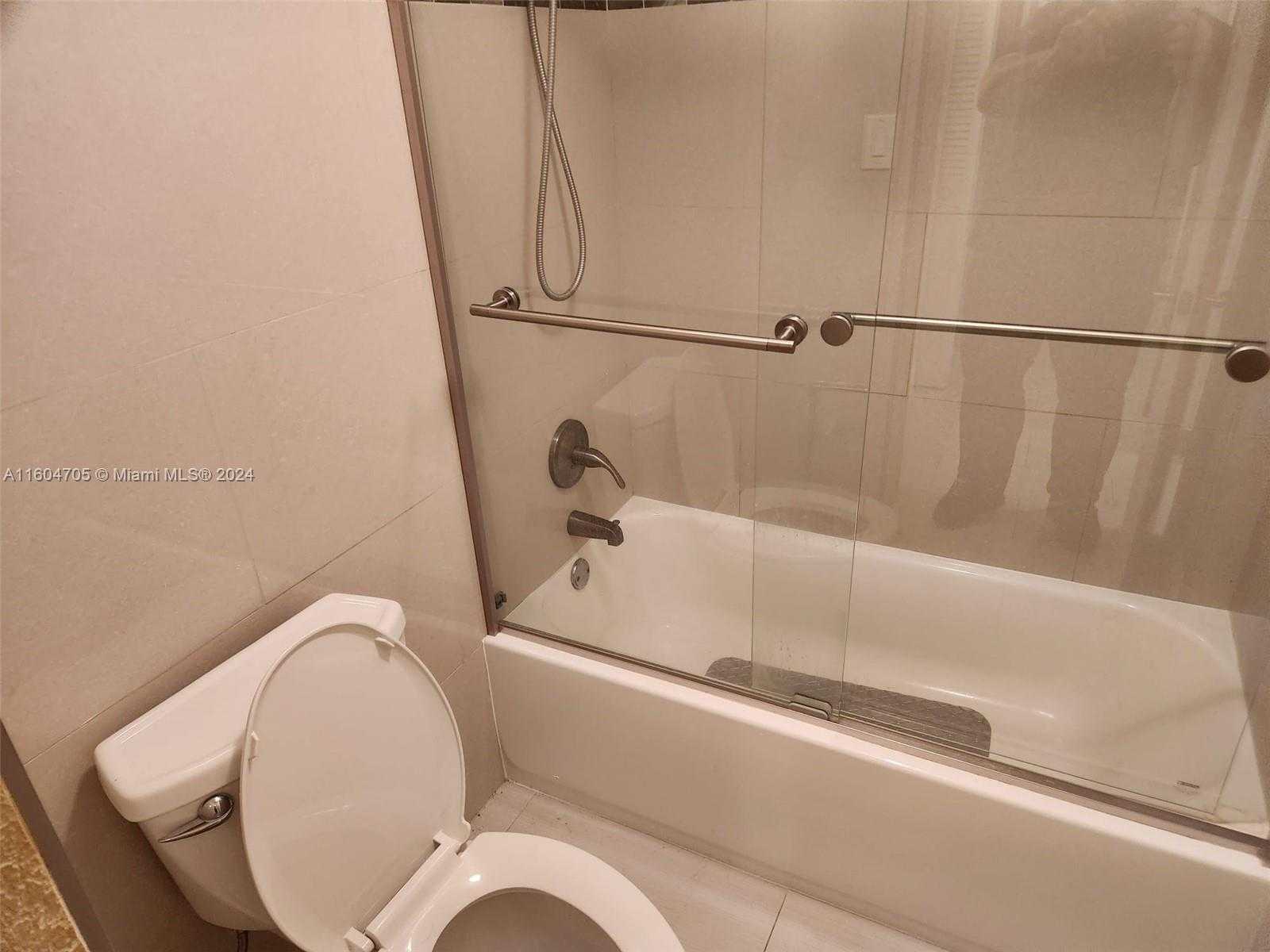 Small Image of 18071 BISCAYNE BLVD #602, Aventura Number 25