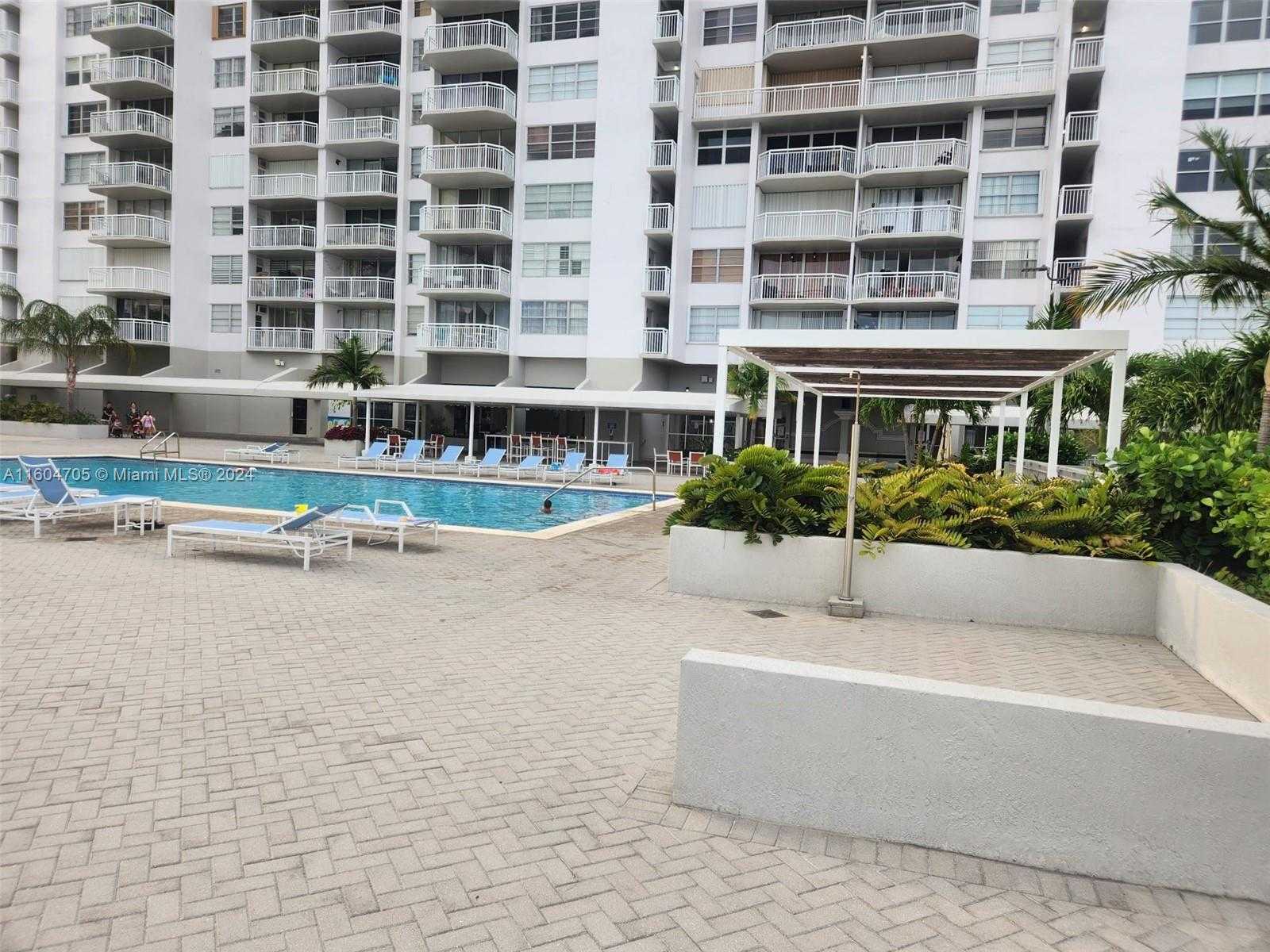 Small Image of 18071 BISCAYNE BLVD #602, Aventura Number 29