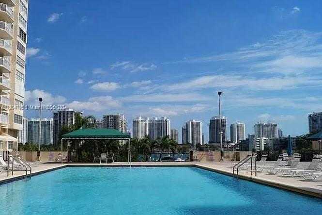 Small Image of 18071 BISCAYNE BLVD #602, Aventura Number 36