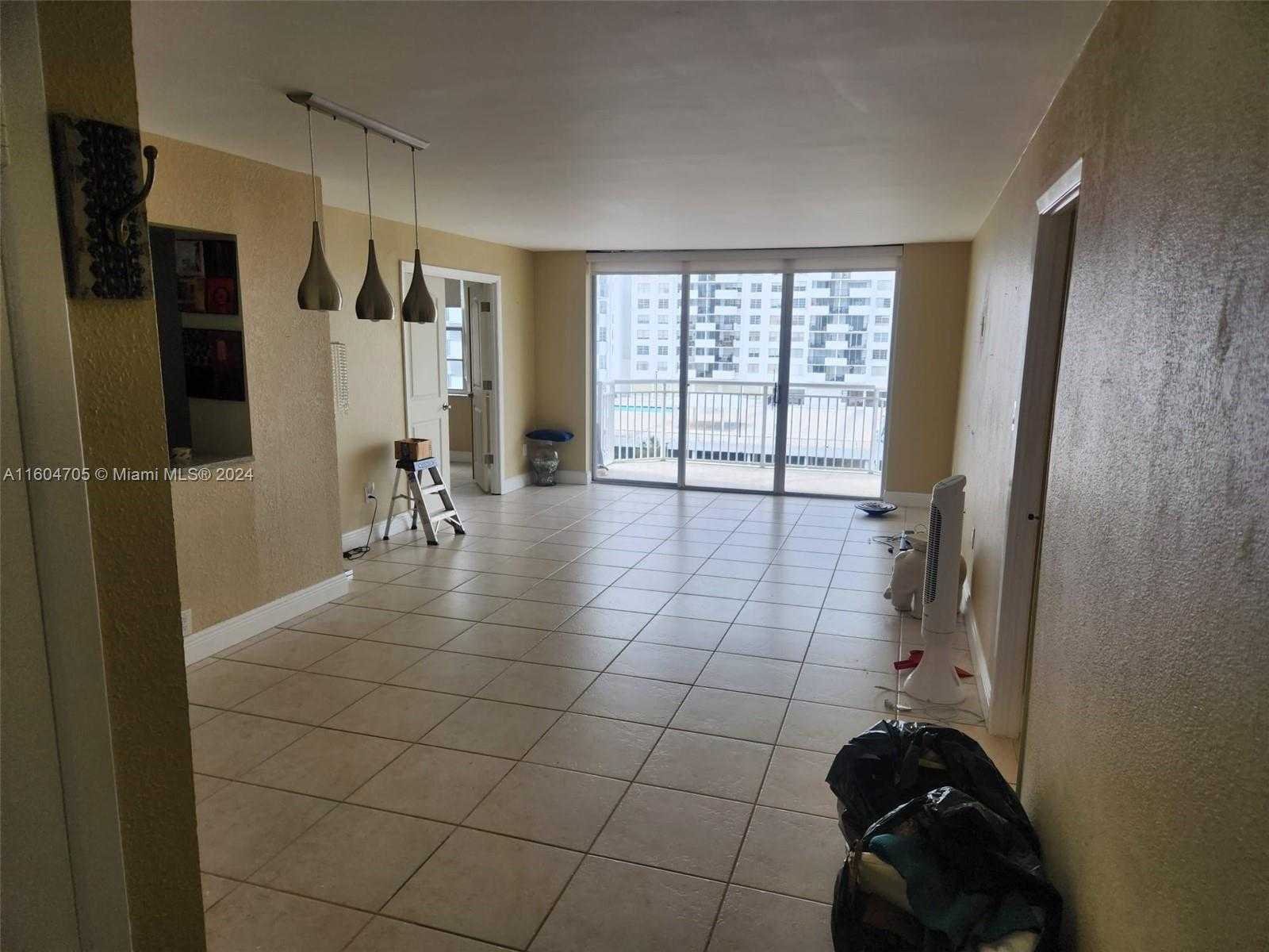 Small Image of 18071 BISCAYNE BLVD #602, Aventura Number 5