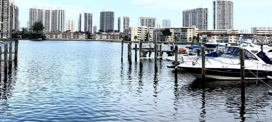 Small Image of 18071 BISCAYNE BLVD #602, Aventura Number 51