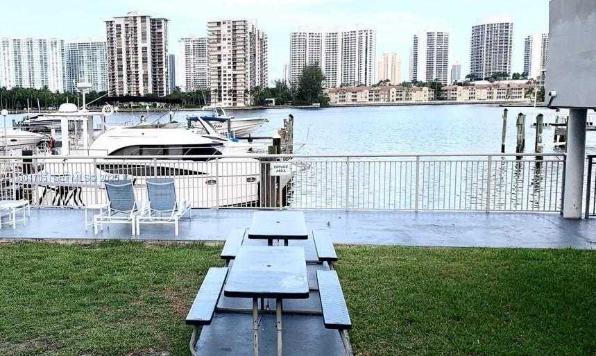 Small Image of 18071 BISCAYNE BLVD #602, Aventura Number 52