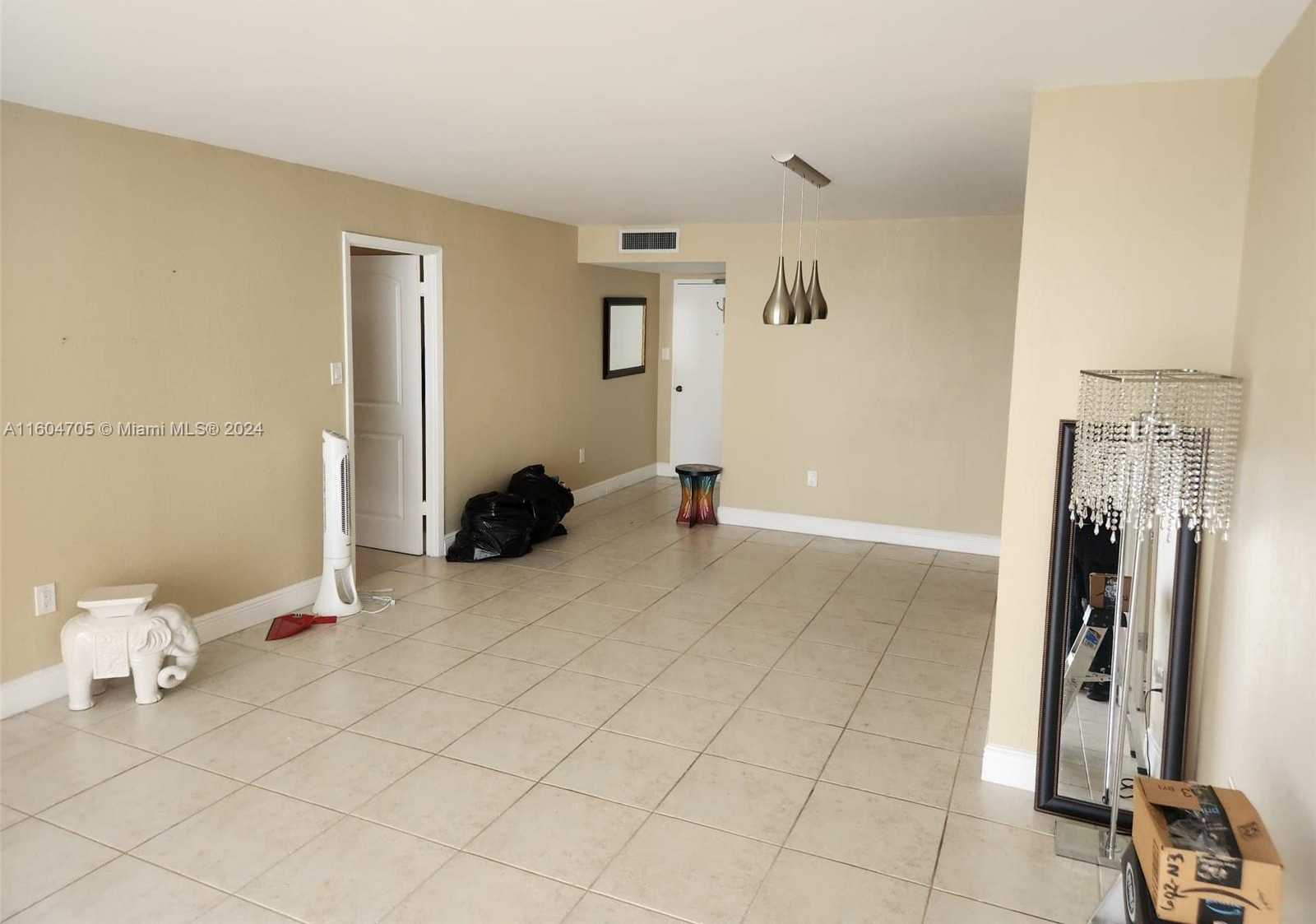 Small Image of 18071 BISCAYNE BLVD #602, Aventura Number 6