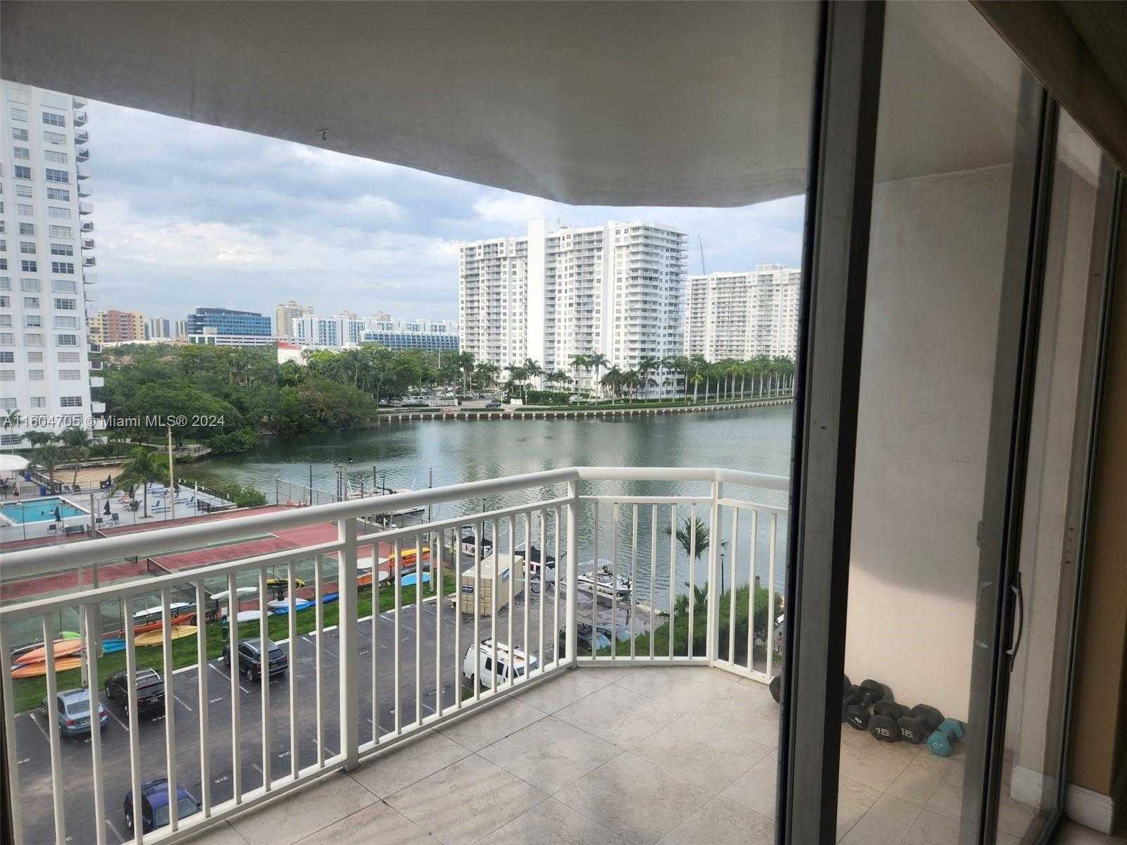 Small Image of 18071 BISCAYNE BLVD #602, Aventura Number 7