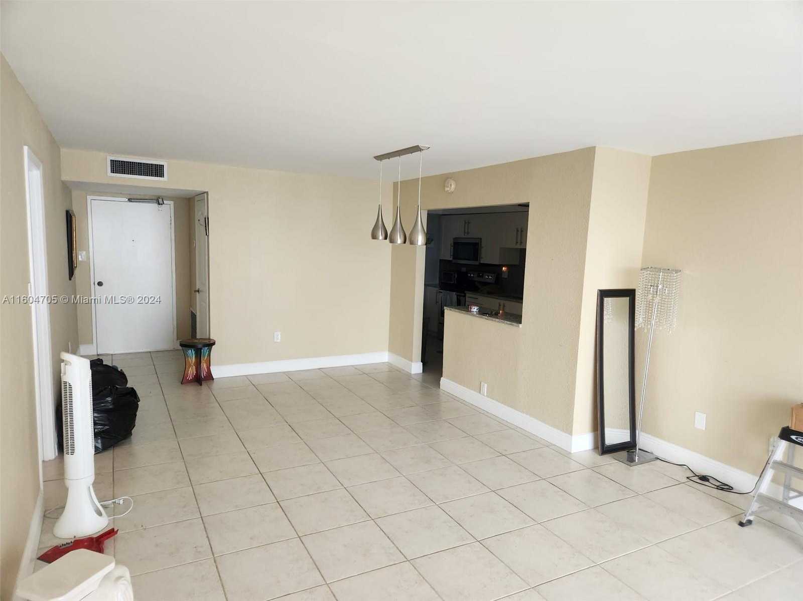 Small Image of 18071 BISCAYNE BLVD #602, Aventura Number 8