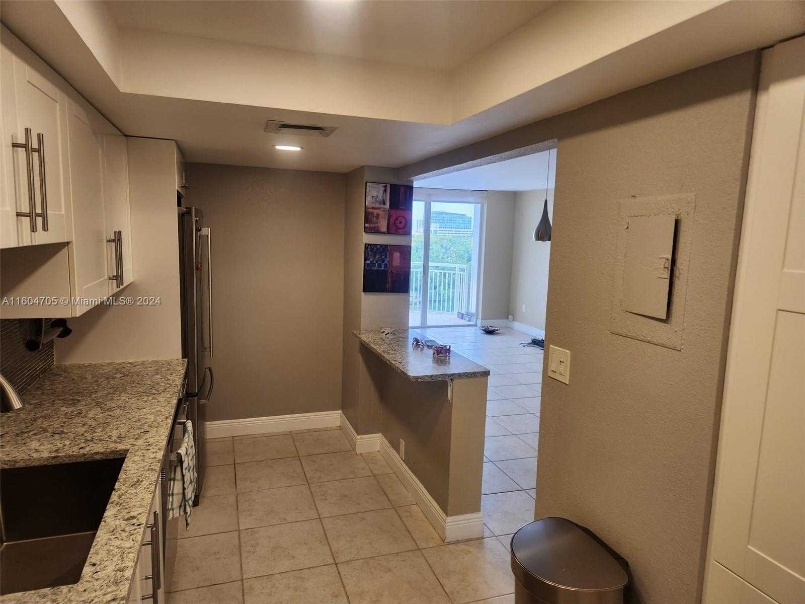 Small Image of 18071 BISCAYNE BLVD #602, Aventura Number 9