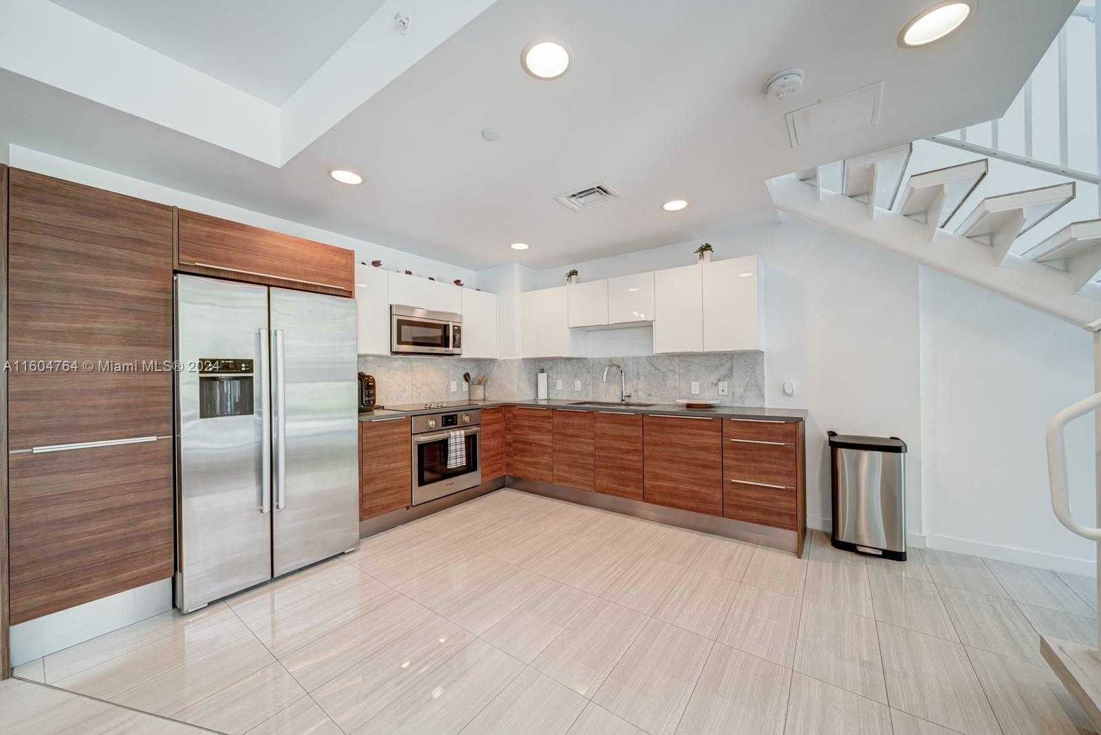Small Image of 601 NORTH EAST 27TH ST #102, Miami Number 2