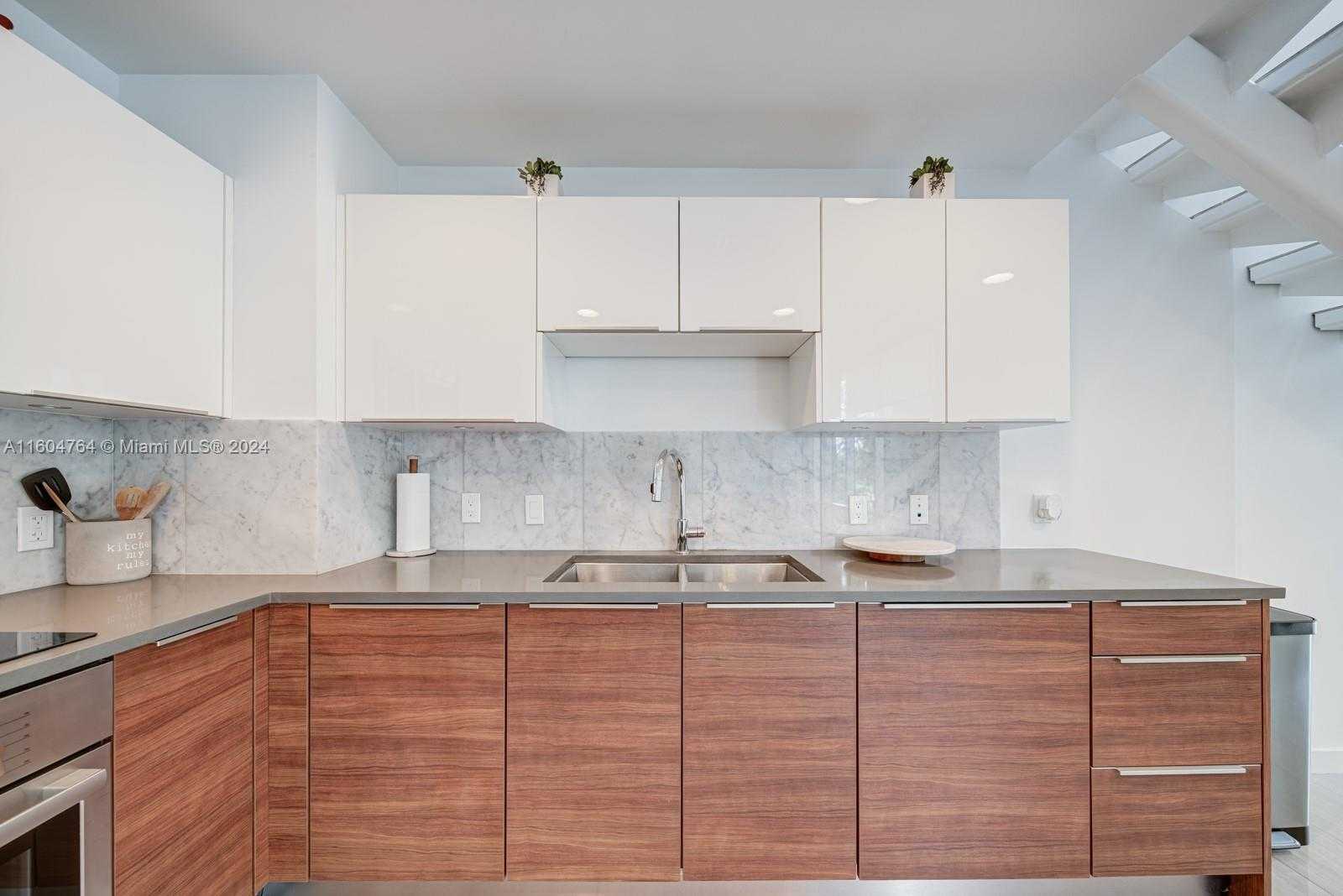 Small Image of 601 NORTH EAST 27TH ST #102, Miami Number 3