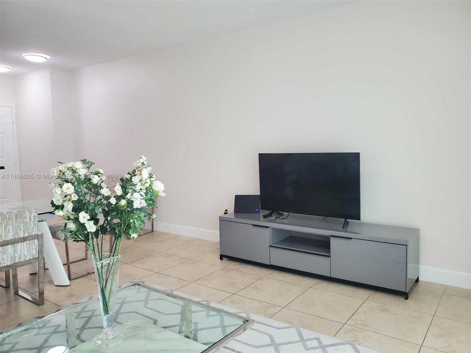 Small Image of 1300 PONCE DE LEON BLVD #1000, Coral Gables Number 5