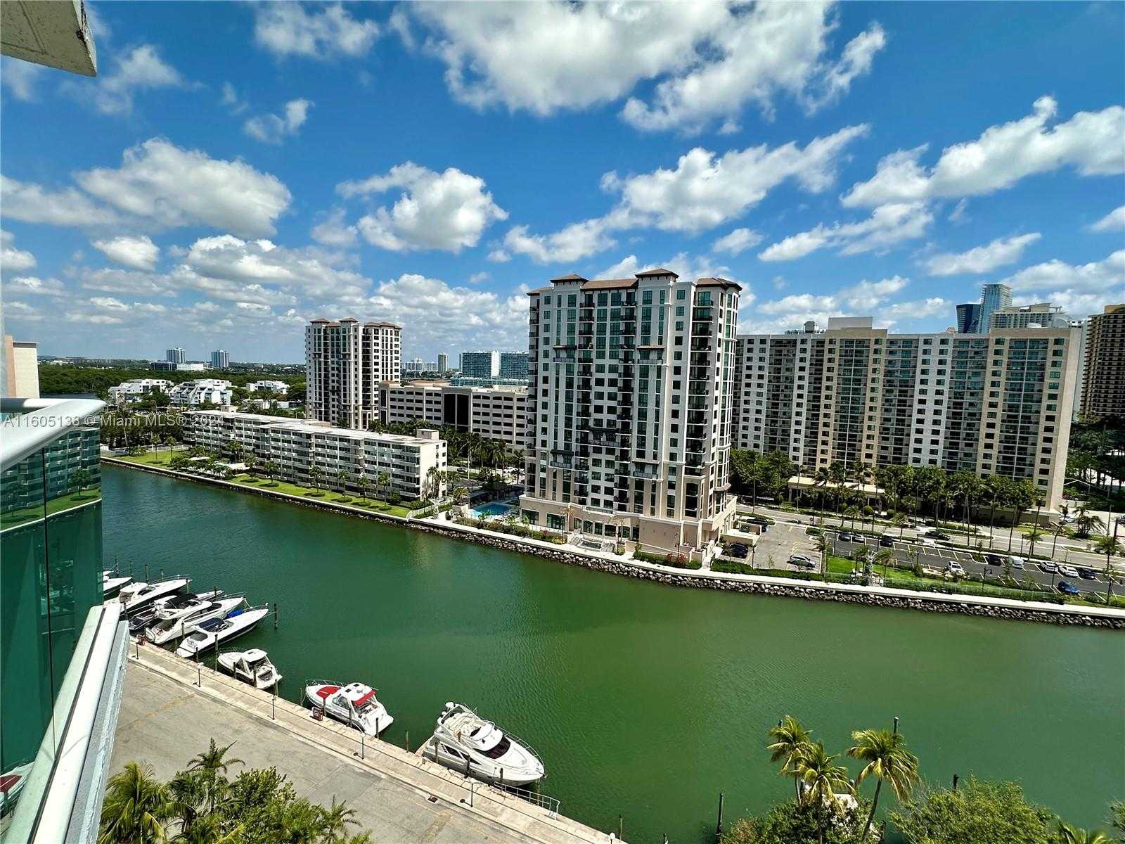 Small Image of 100 BAYVIEW DR #1405, Sunny Isles Beach Number 27