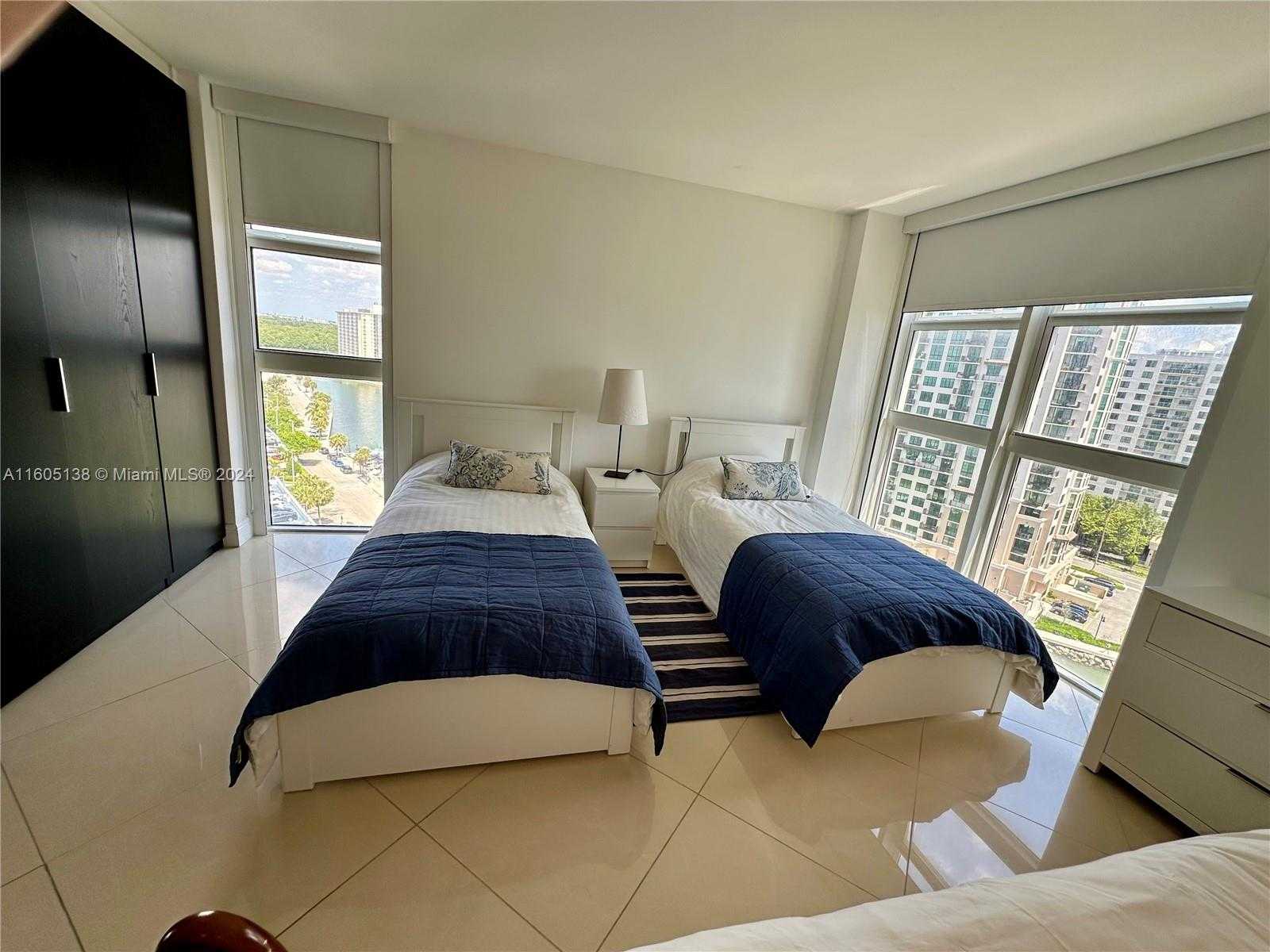 Small Image of 100 BAYVIEW DR #1405, Sunny Isles Beach Number 31
