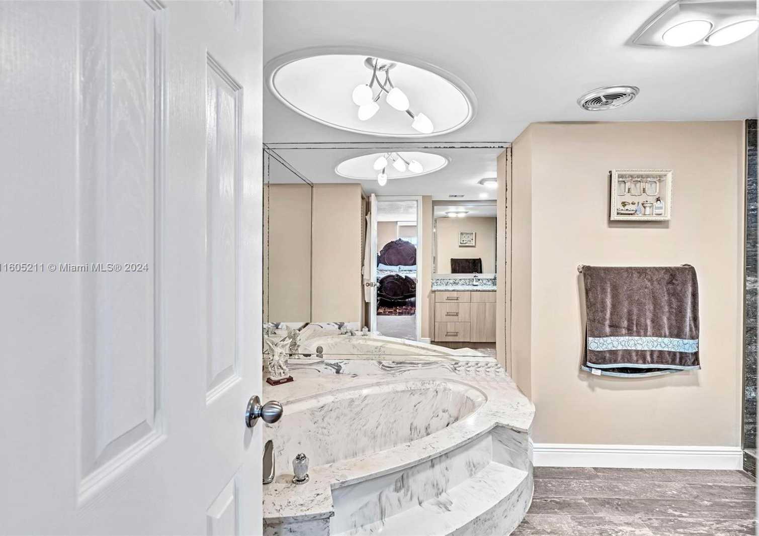 Small Image of 1865 SOUTH OCEAN DR #5J, Hallandale Beach Number 17
