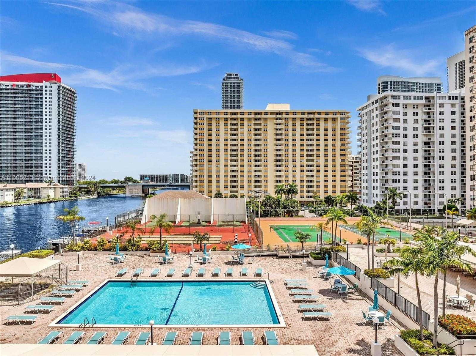 Small Image of 1865 SOUTH OCEAN DR #5J, Hallandale Beach Number 24