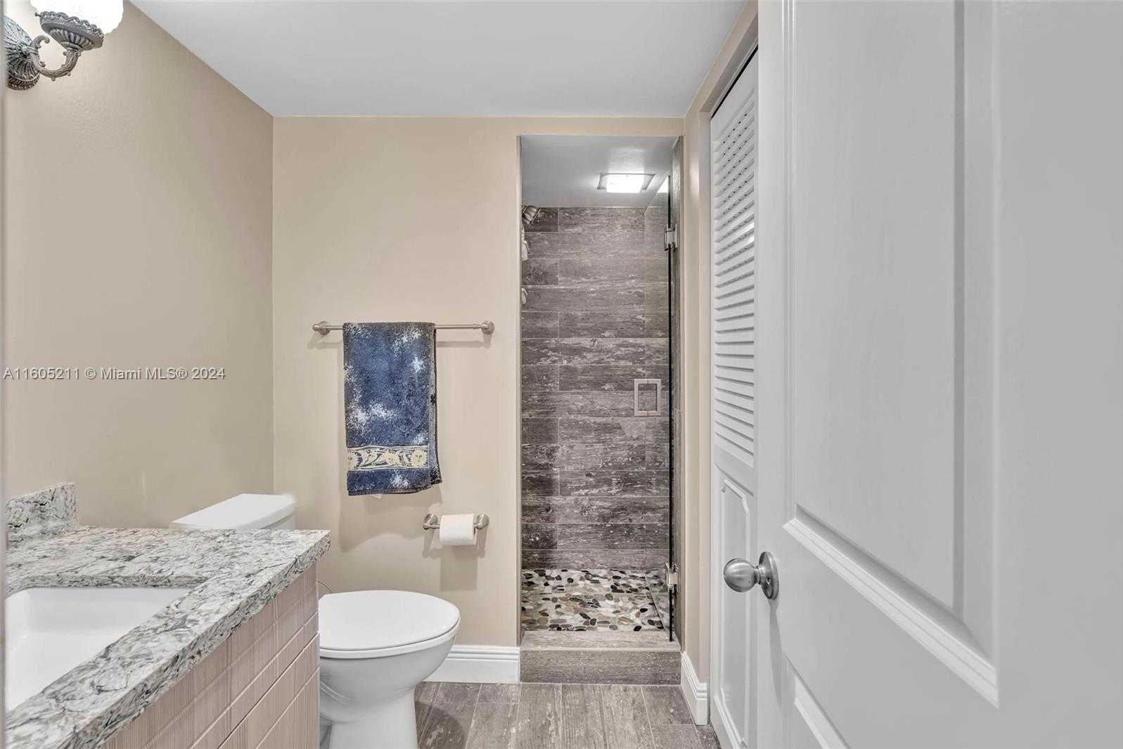 Small Image of 1865 SOUTH OCEAN DR #5J, Hallandale Beach Number 7