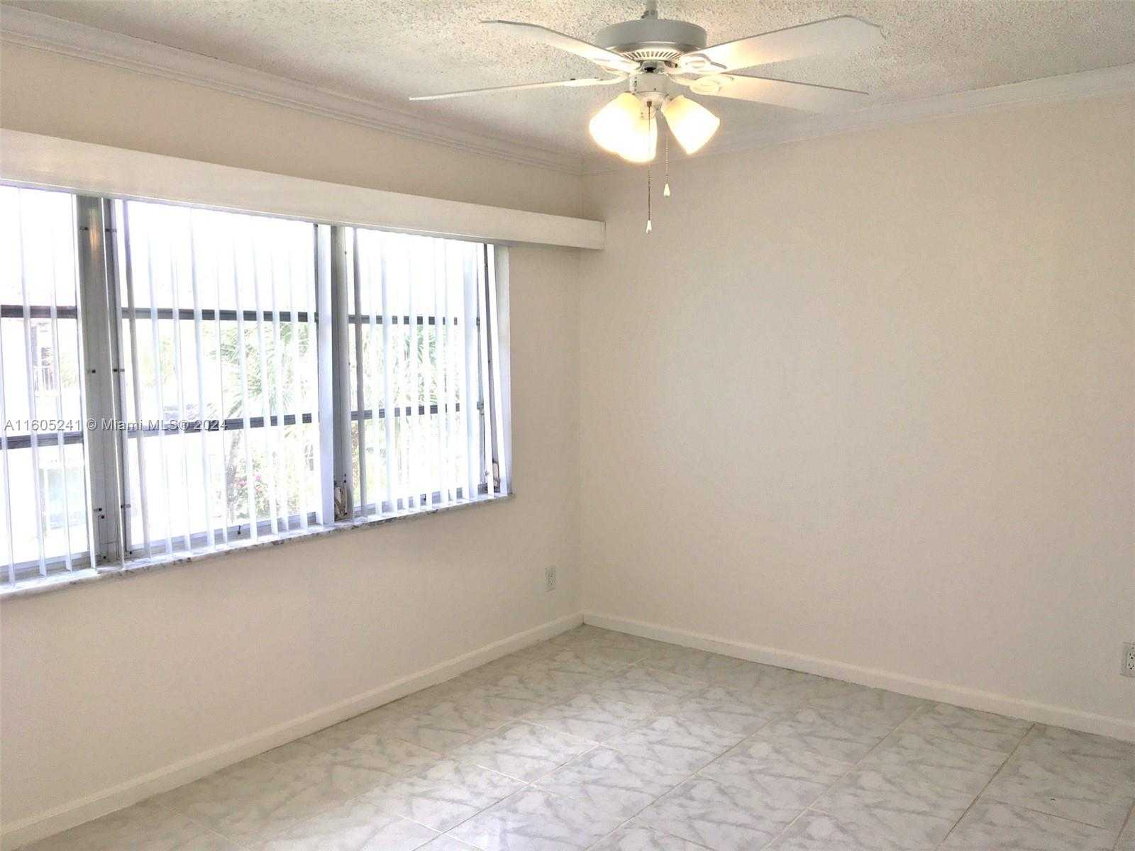 Small Image of 681 SOUTH HOLLYBROOK DR #307, Pembroke Pines Number 13