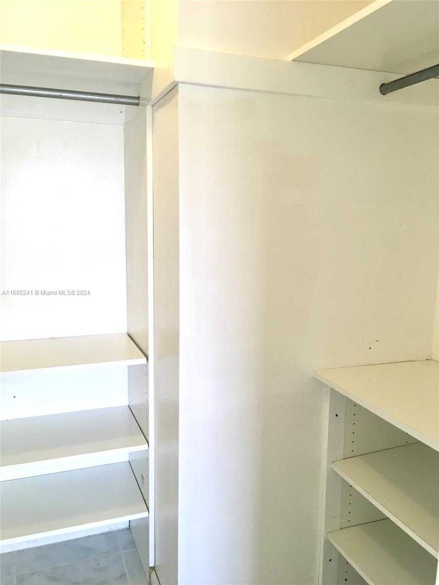 Small Image of 681 SOUTH HOLLYBROOK DR #307, Pembroke Pines Number 14