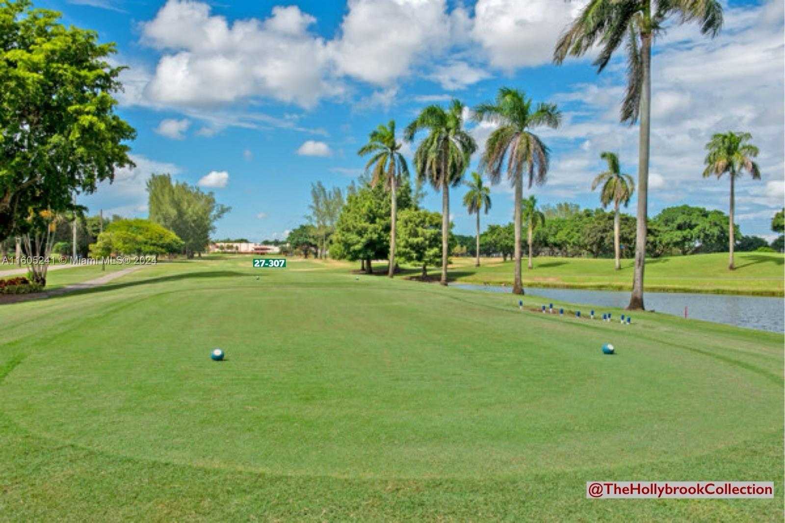 Small Image of 681 SOUTH HOLLYBROOK DR #307, Pembroke Pines Number 34