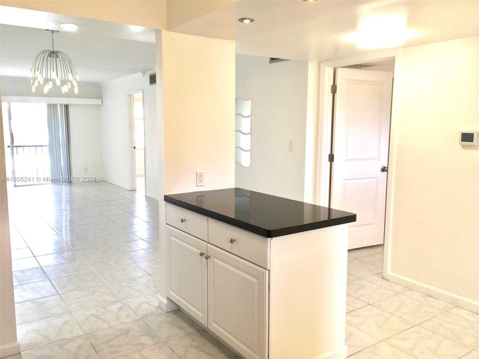 Small Image of 681 SOUTH HOLLYBROOK DR #307, Pembroke Pines Number 8