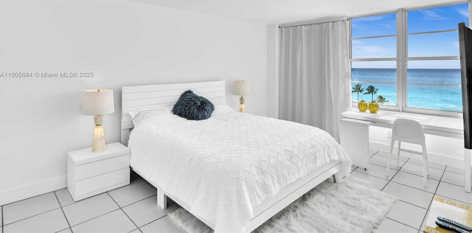 Small Image of 5161 COLLINS AVE #1017, Miami Beach Number 13