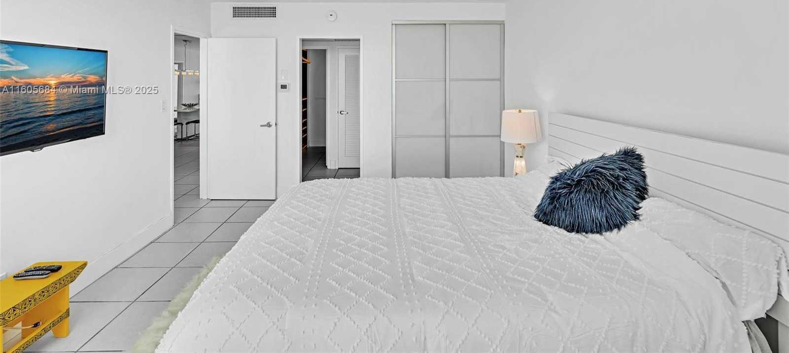 Small Image of 5161 COLLINS AVE #1017, Miami Beach Number 15