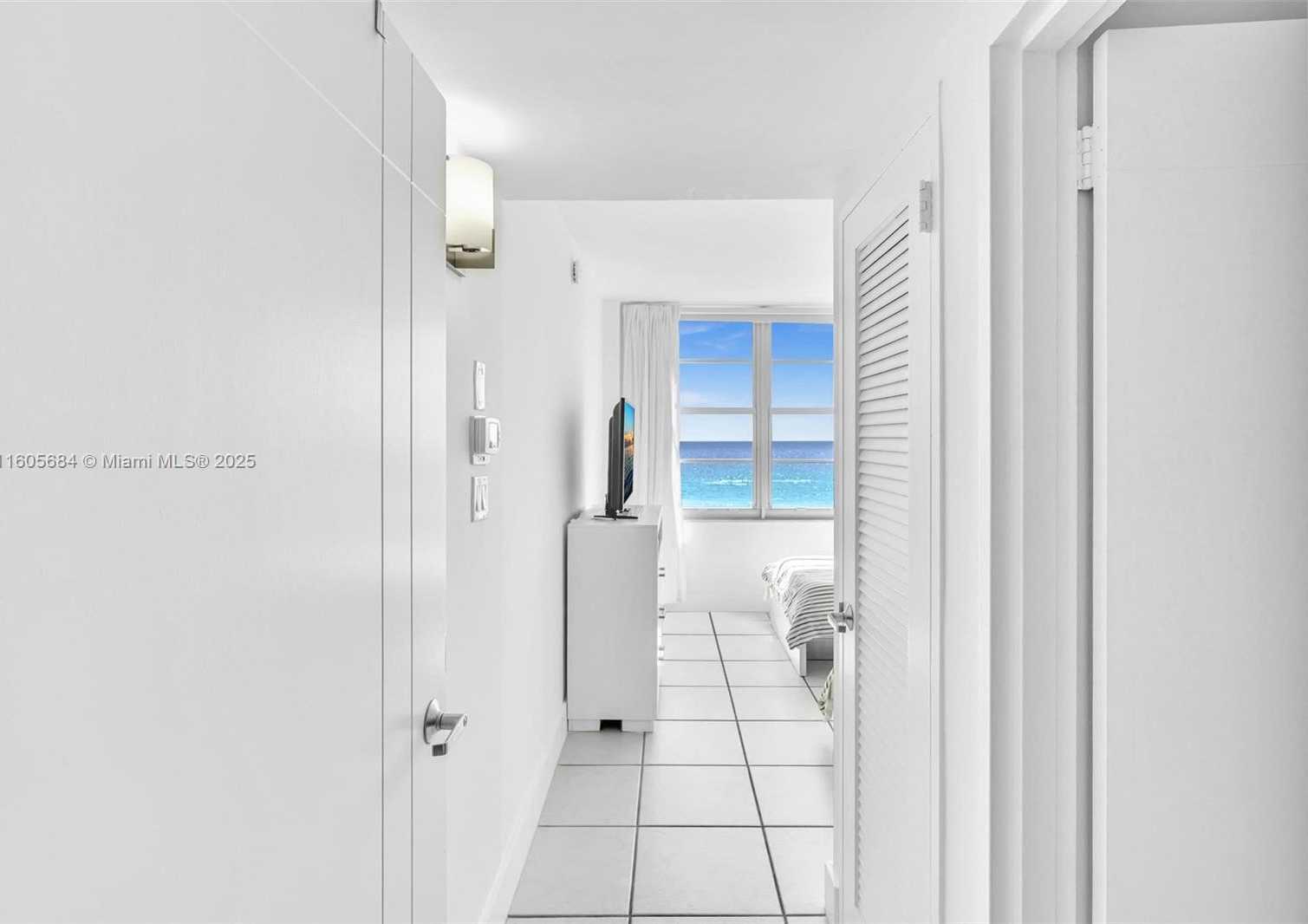 Small Image of 5161 COLLINS AVE #1017, Miami Beach Number 20