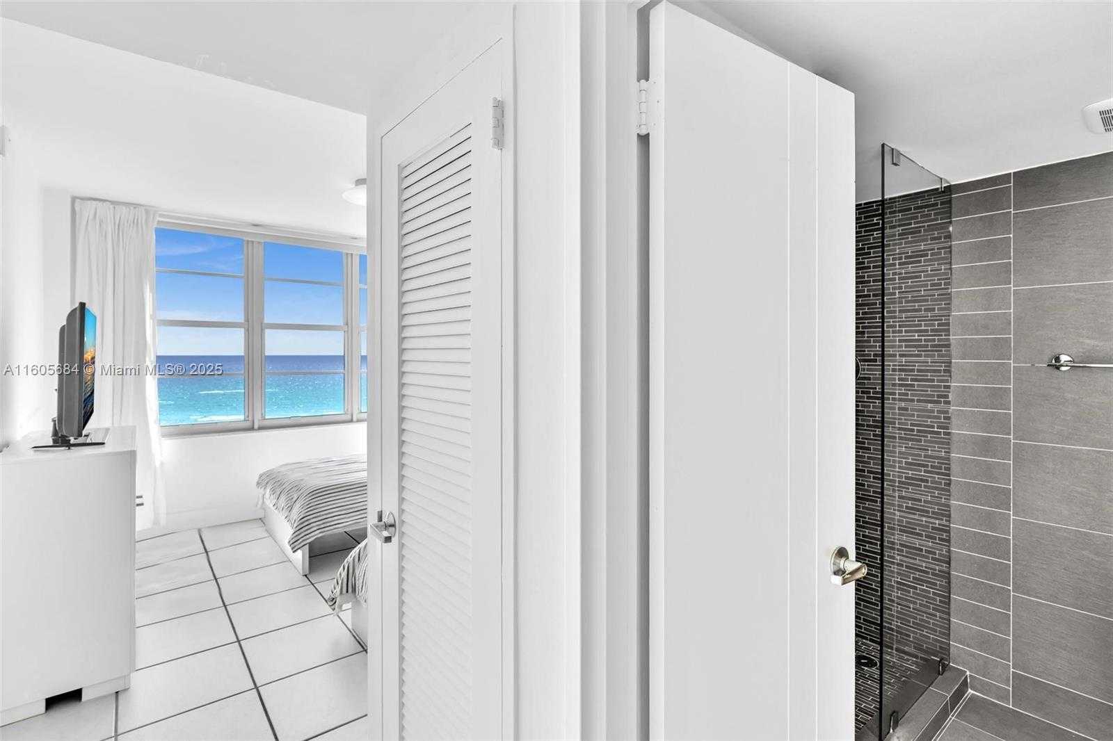 Small Image of 5161 COLLINS AVE #1017, Miami Beach Number 22
