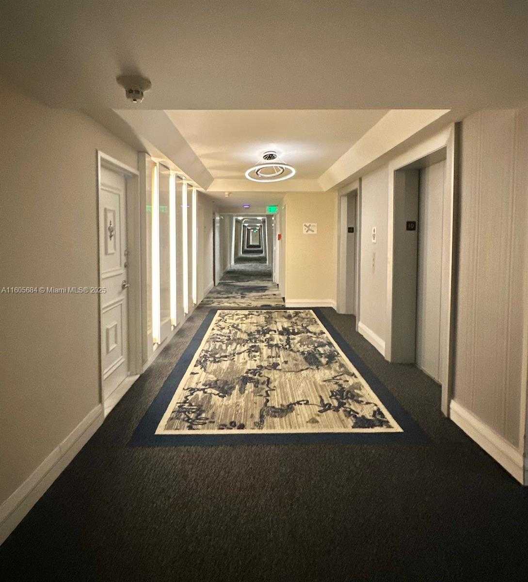 Small Image of 5161 COLLINS AVE #1017, Miami Beach Number 30
