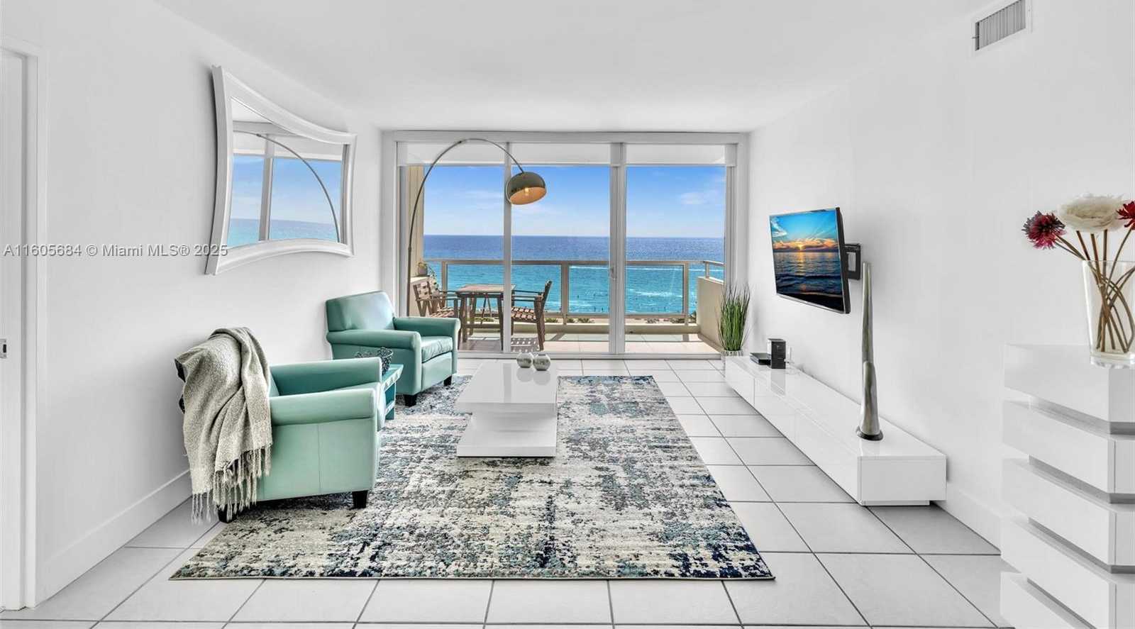 Small Image of 5161 COLLINS AVE #1017, Miami Beach Number 4
